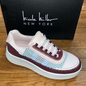 Nicole Miller Bandy Lace Up Woven Sneakers Burgundy White & Pink Women’s Size 8